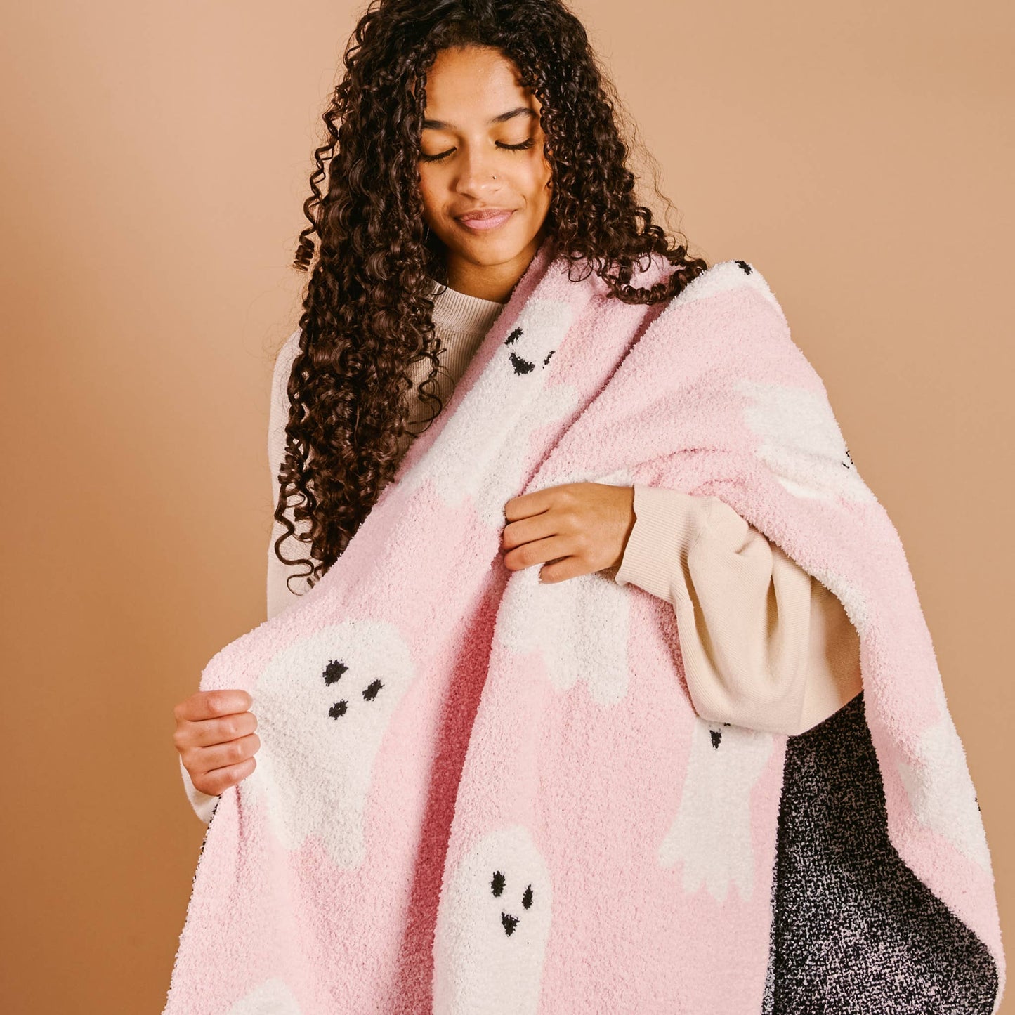 Boo Crew Cozy Dreams Luxe Blanket